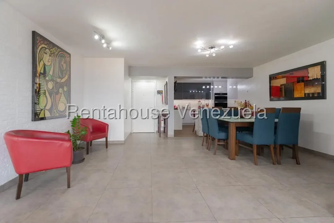 Cómodo y Acogedor Apartamento En Venta Los Chaguaramos, Caracas. Conjunto Residencial Reciente Data - 3
