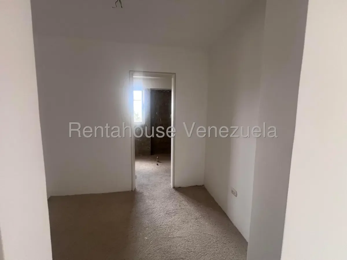 Amplio y A Estrenar Apartamento Dúplex En Venta Llano Alto, Carrizal Altos MIrandinos  - 7