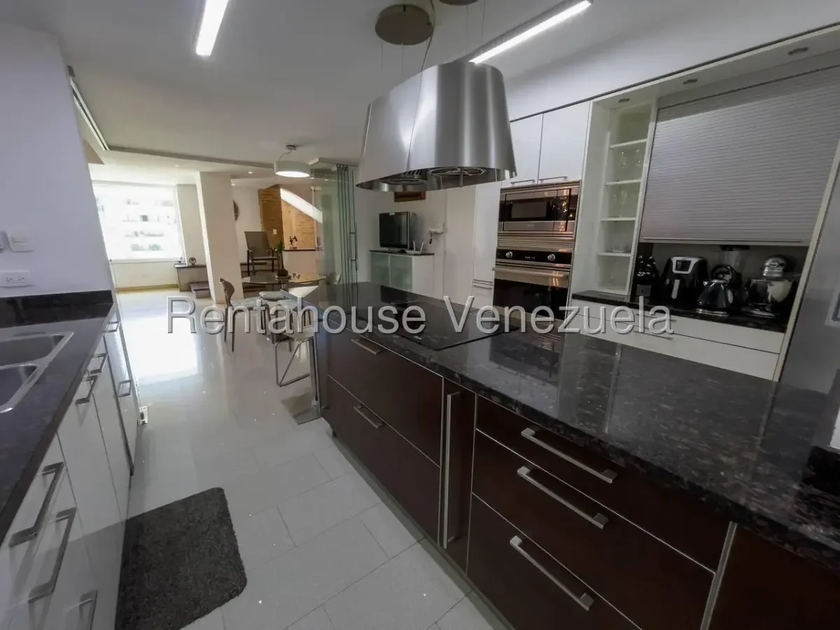 Espectacular y Exclusivo Apartamento en Venta Campo Alegra, Caracas - 6