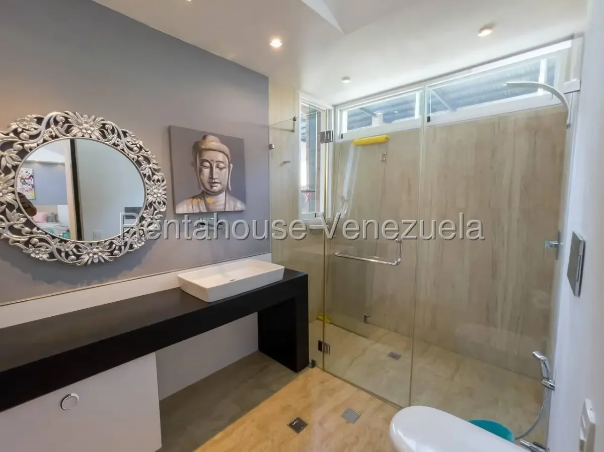 Espectacular y Exclusivo Apartamento en Venta Campo Alegra, Caracas - 13