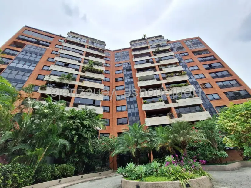 Bello y Cómodo APartamento en Alquiler La Castellana El Pedregal, Caracas