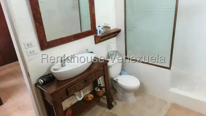 Linda y Cómoda Casa en Venta Club de Campo, San Antonio de los Altos