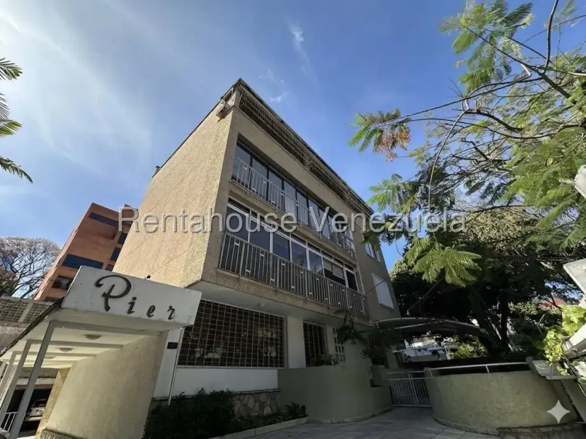 Bello Apartamento en Alquiler Los Naranjos de Las Mercedes, Caracas
