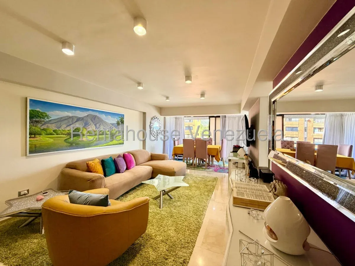 Bello y Elegante Apartamento en Venta Los Dos Caminos Caracas 26-12015 - 5