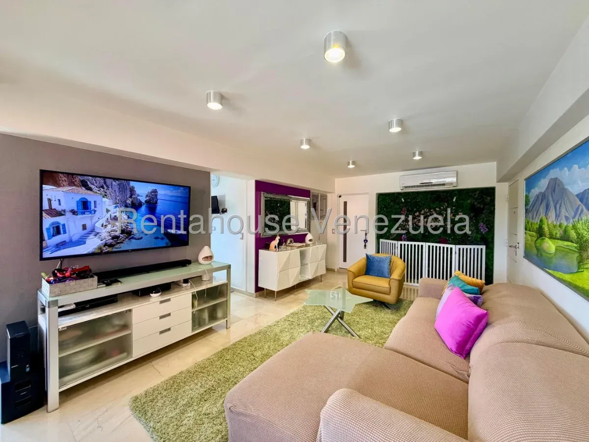 Bello y Elegante Apartamento en Venta Los Dos Caminos Caracas 26-12015 - 6