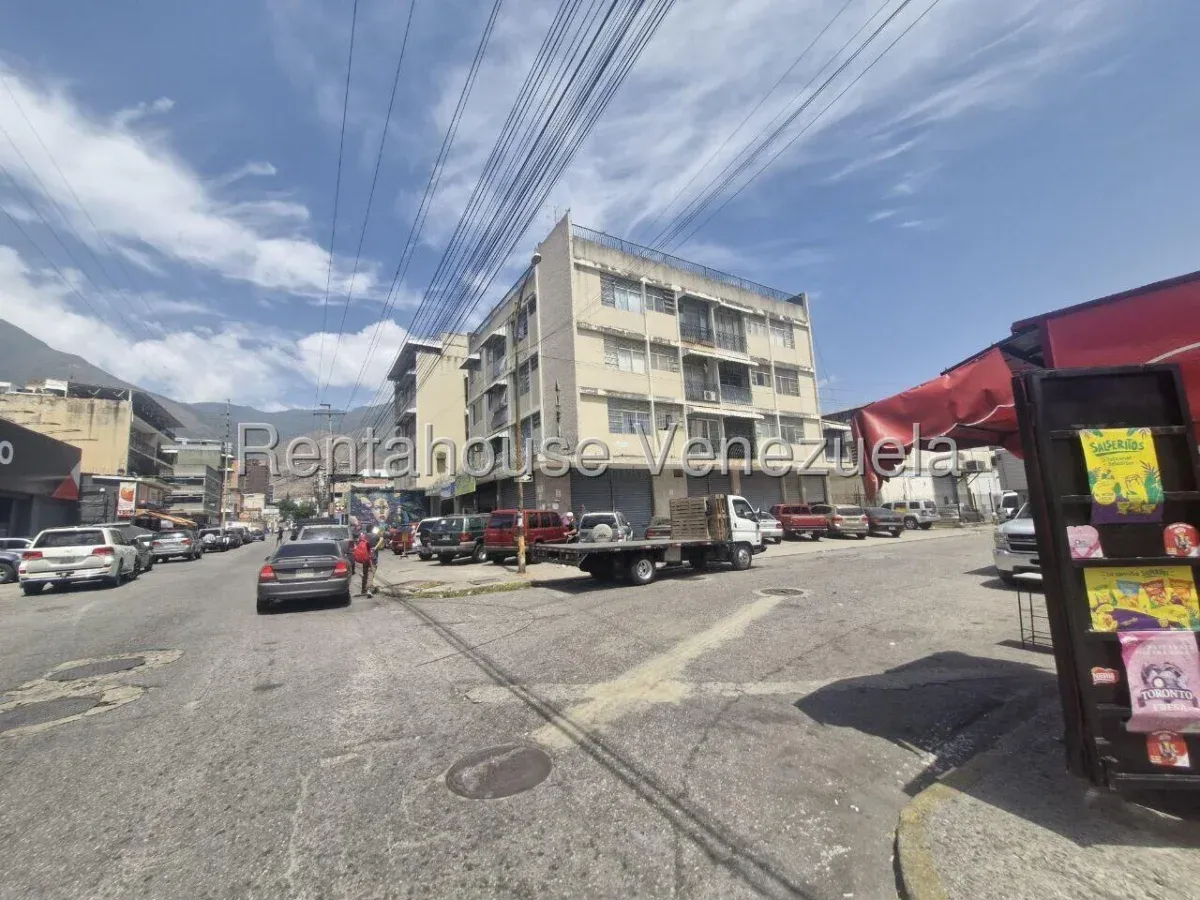 Excelente y Ampliuo Local Comercial en Alquiler Boleita Norte Caracas 26-16382 - 4