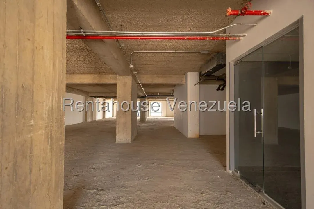 Excelente Oficina a Acondicionar en Alquiler Chacao Caracas 27-554 - 6