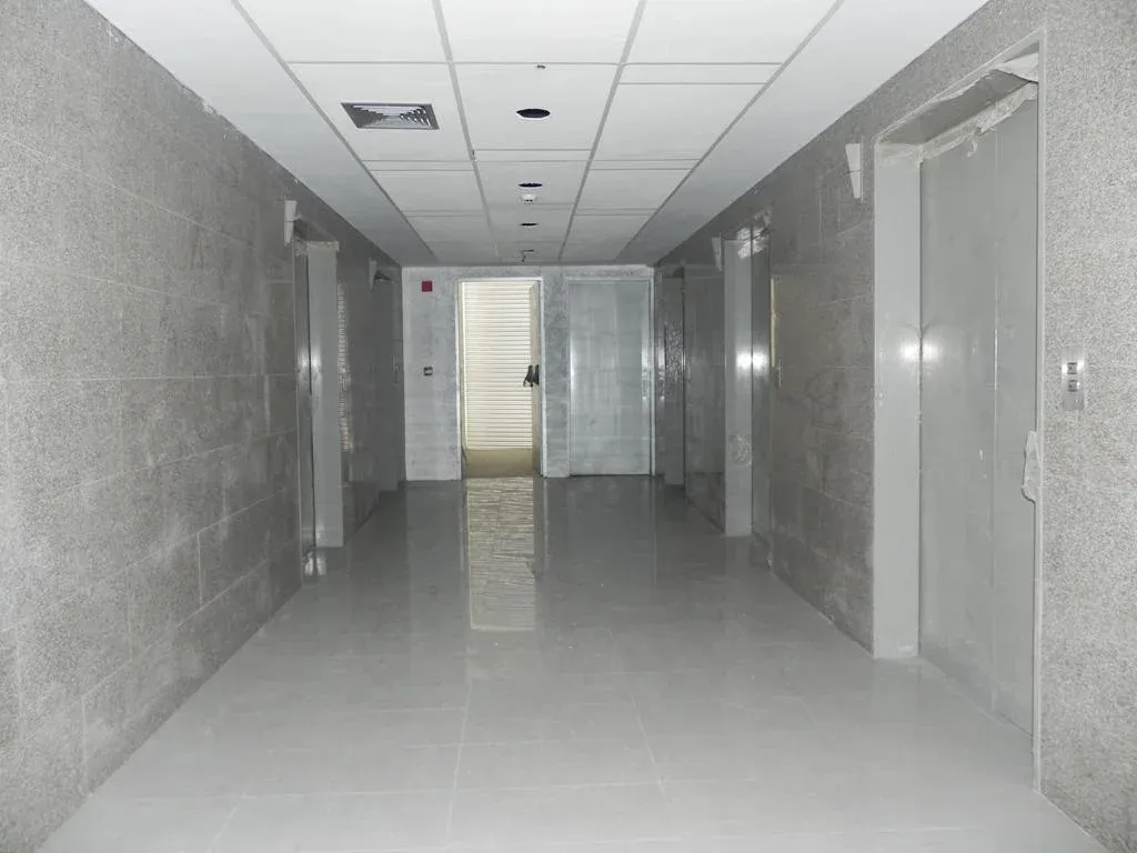 Oficina A Estrenar en Venta Torre Corpotativa Los Dos Caminos Caracas 26-20727 - 2