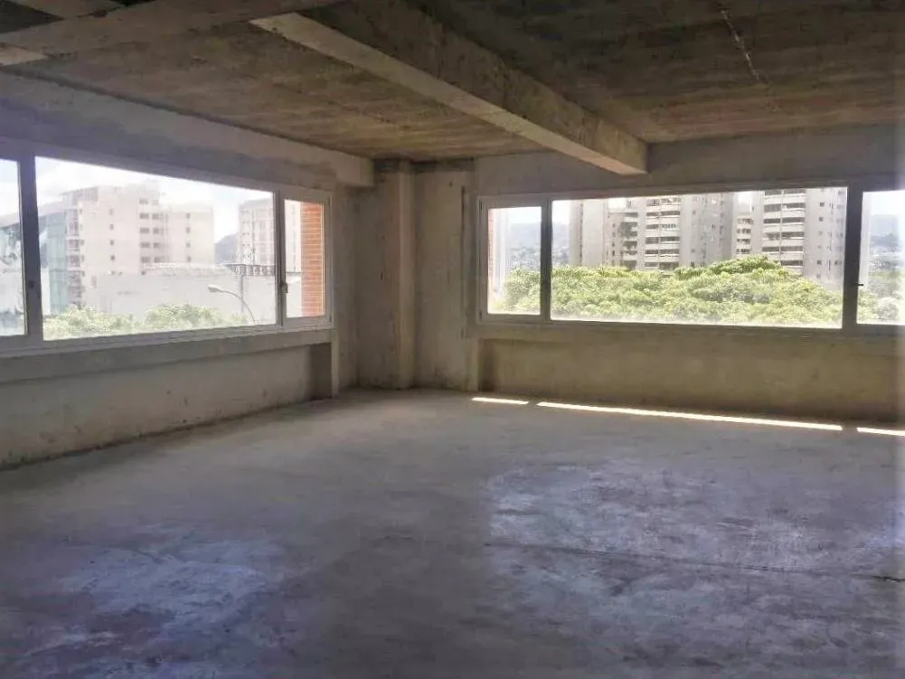 Oficina A Estrenar en Venta Torre Corpotativa Los Dos Caminos Caracas 26-20727 - 4