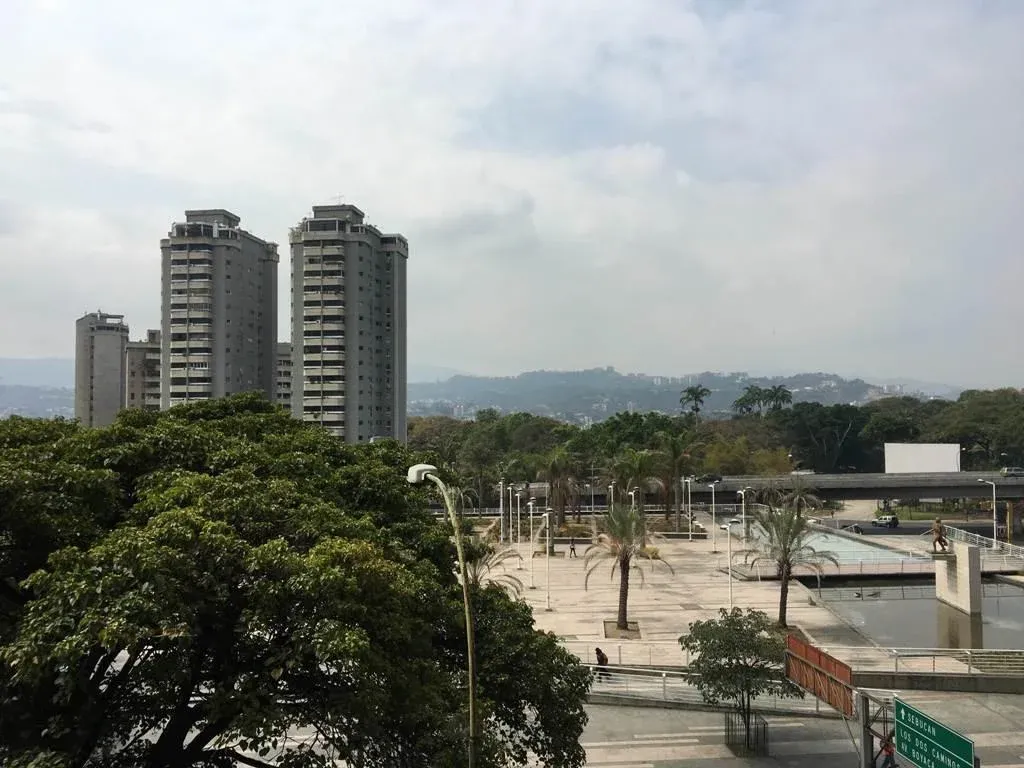 Oficina A Estrenar en Venta Torre Corpotativa Los Dos Caminos Caracas 26-20727 - 8
