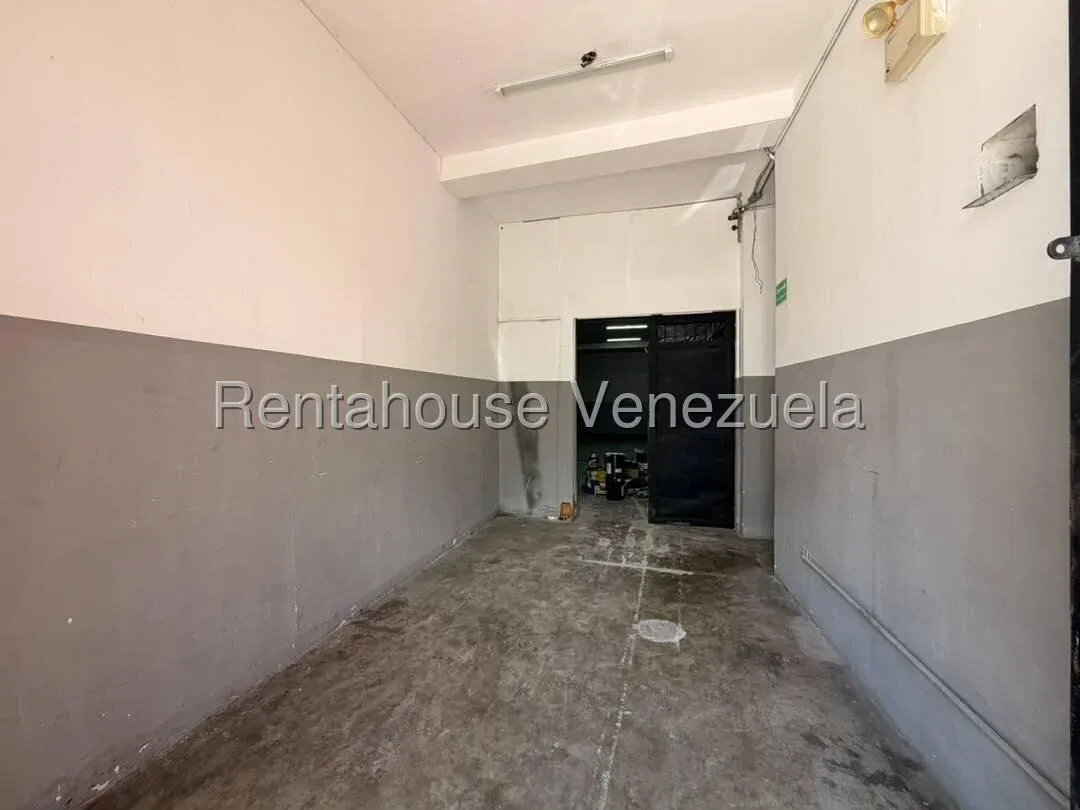 Excelente Deposito PB en Alquiler Zona Comercial e Industrial Boleita Sur Caracas 27-1414 - 9
