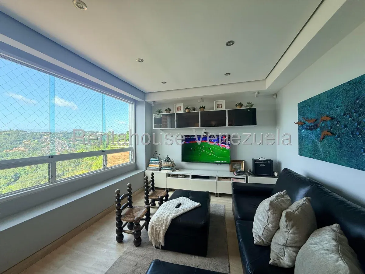 VENTA Apartamento en la Avenida Principal de Oripoto, El Hatillo - 5