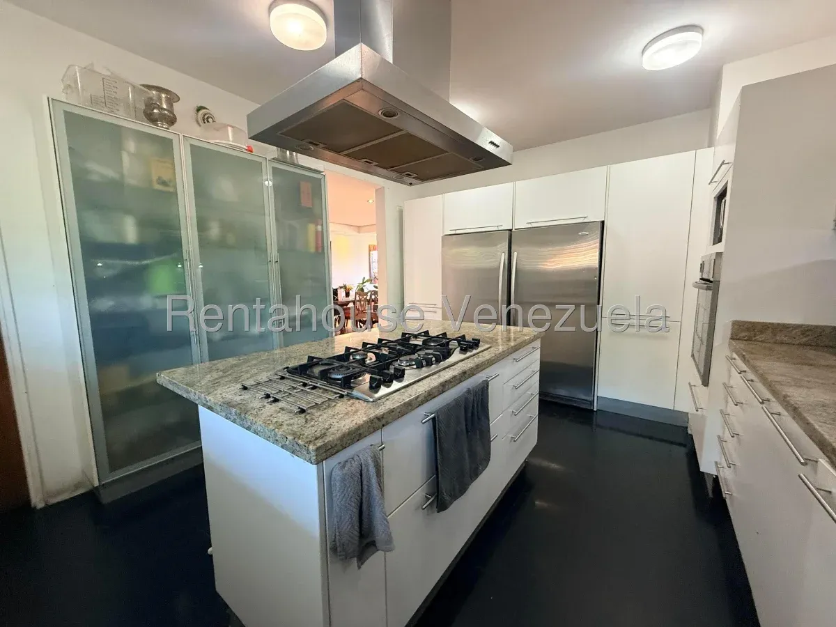 VENTA Apartamento en la Avenida Principal de Oripoto, El Hatillo - 13
