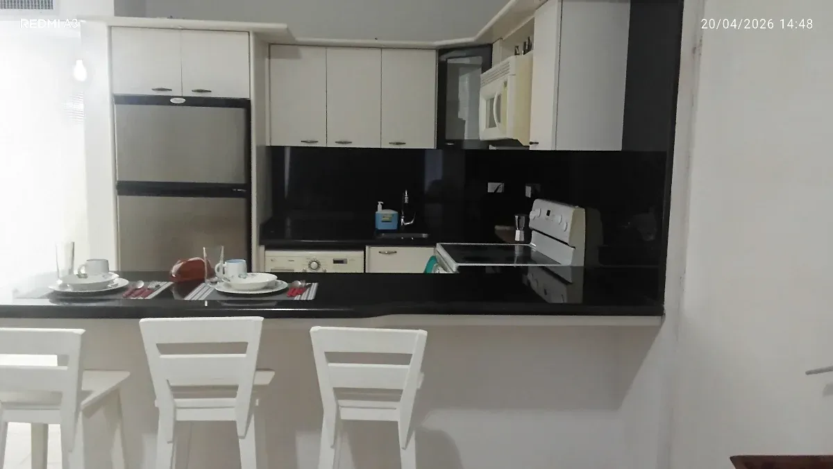 Hermoso apartamento con vista al mar y salida a la piscina directo  - 8