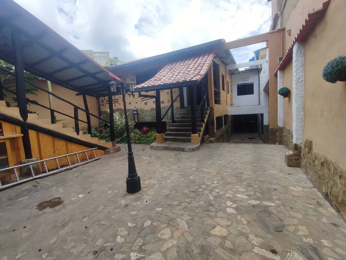 LOCAL EN ALQUILER EL HATILLO