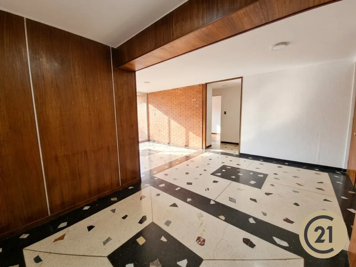 Apartamento en Venta en El Marques - 2