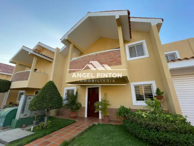 TOWNHOUSE EN ALQUILER MILAGRO NORTE MARACAIBO VENEZUELA