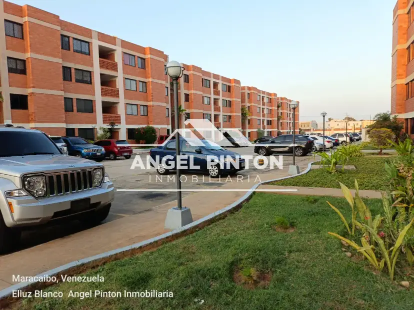 APARTAMENTO ALQUILER MILAGRO NORTE MARACAIBO VENEZUELA API 9427