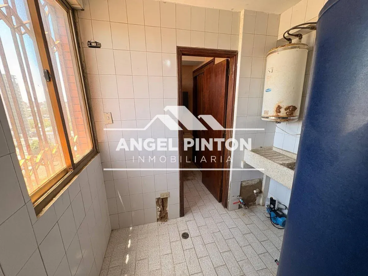  APARTAMENTO VENTA CALLE 80 MARACAIBO VENEZUELA API 9950 - 3
