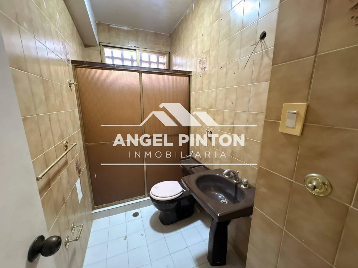  APARTAMENTO VENTA CALLE 80 MARACAIBO VENEZUELA API 9950 - 10
