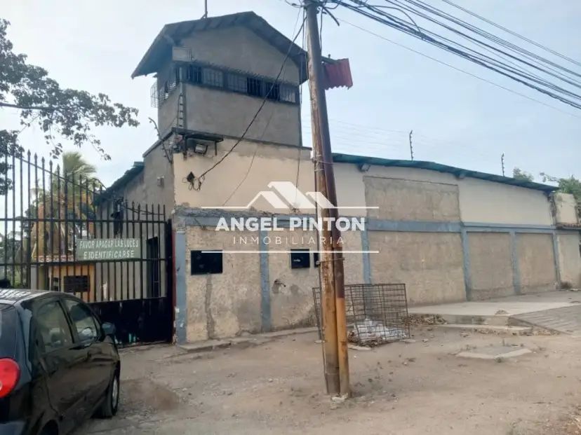 CASA COMERCIAL GALPONES VENTA KM10 BARQUISIMETO VENEZUELA API 8947