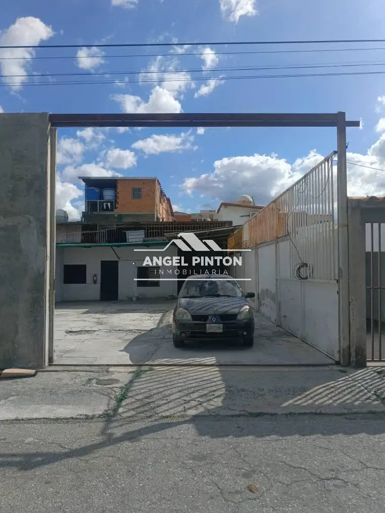 GALPÓN  EN EL CENTRO OESTE DE BARQUISIMETO API 517520