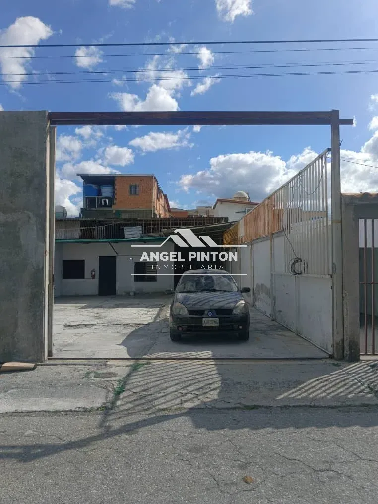 GALPÓN  EN EL CENTRO OESTE DE BARQUISIMETO API 517520