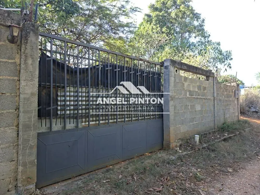 TERRENO EN VENTA EN VALLECITO CABUDARE VENEZUELA API 8618