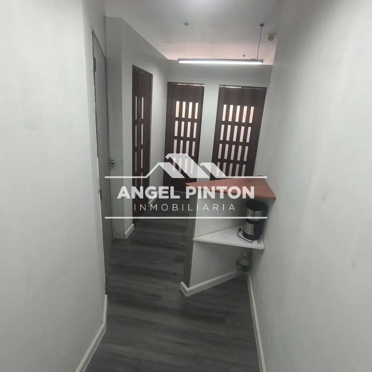 LOCAL COMERCIAL ALQUILER CENTRO CALLE 13 BARQUISIMETO VENEZUELA API 9955 - 2