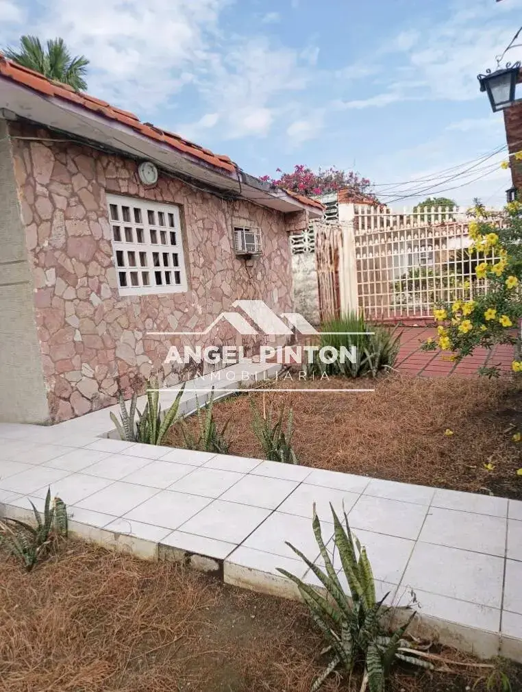 CASA QUINTA VENTA FUNDACIÓN MENDOZA ACARIGUA VENEZUELA API 9428