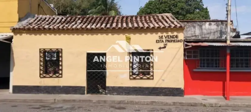 TERRENO CON BIENECHURIAS VENTA CENTRO ACARIGUA VENEZUELA API 8780