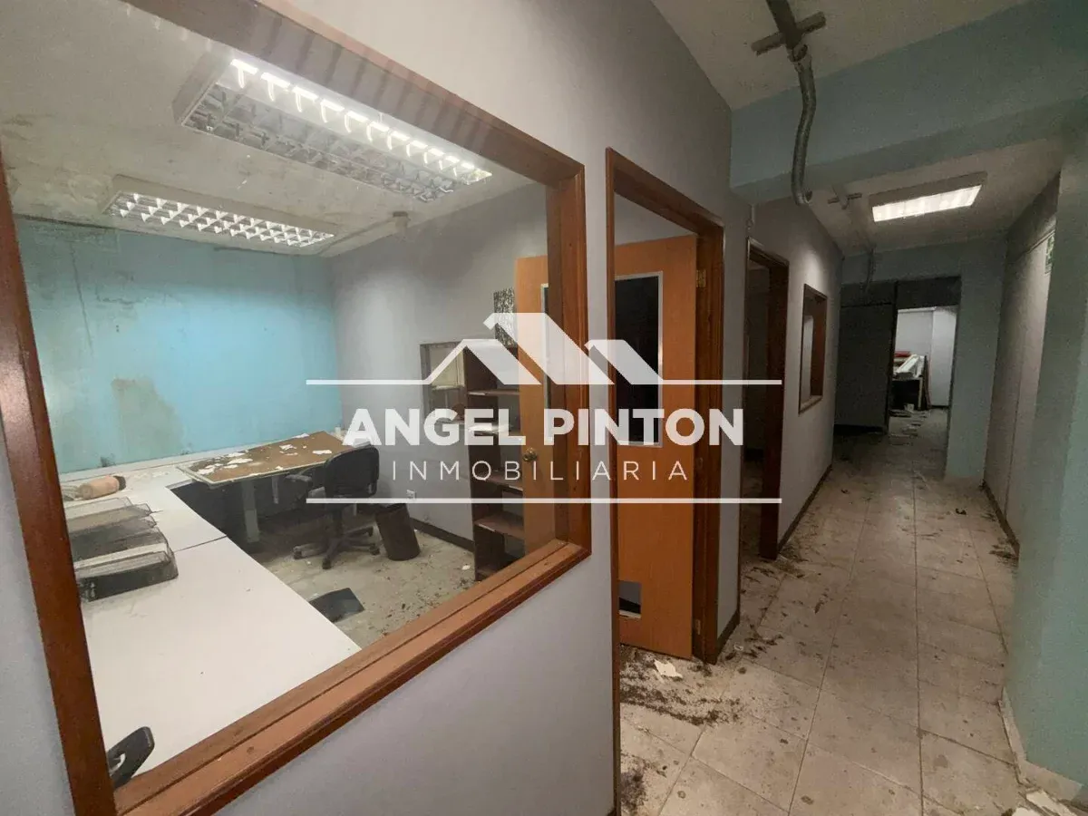 LOCAL COMERCIAL VENTA SABANETA MARACAIBO VENEZUELA API10234