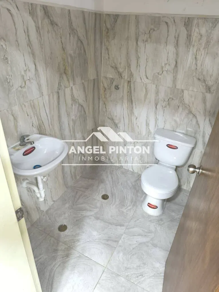 LOCAL COMERCIAL ALQUILER CARRERA 23 BARQUISIMETO VENEZUELA API 10313 - 3