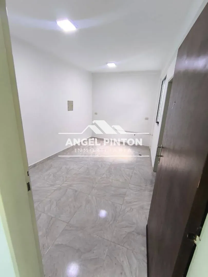 LOCAL COMERCIAL ALQUILER (P3) CARRERA 23 BARQUISIMETO VENEZUELA API 10312 - 6