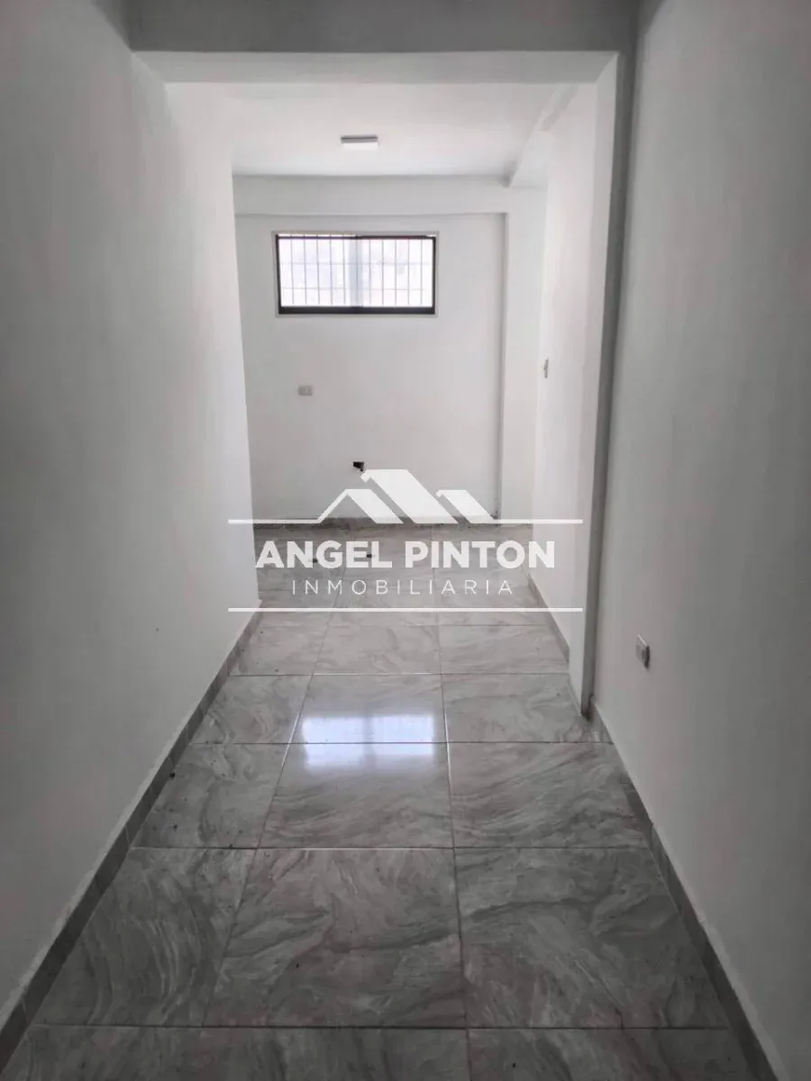 LOCAL COMERCIAL ALQUILER CARRERA 23 BARQUISIMETO VENEZUELA API 10307 - 6