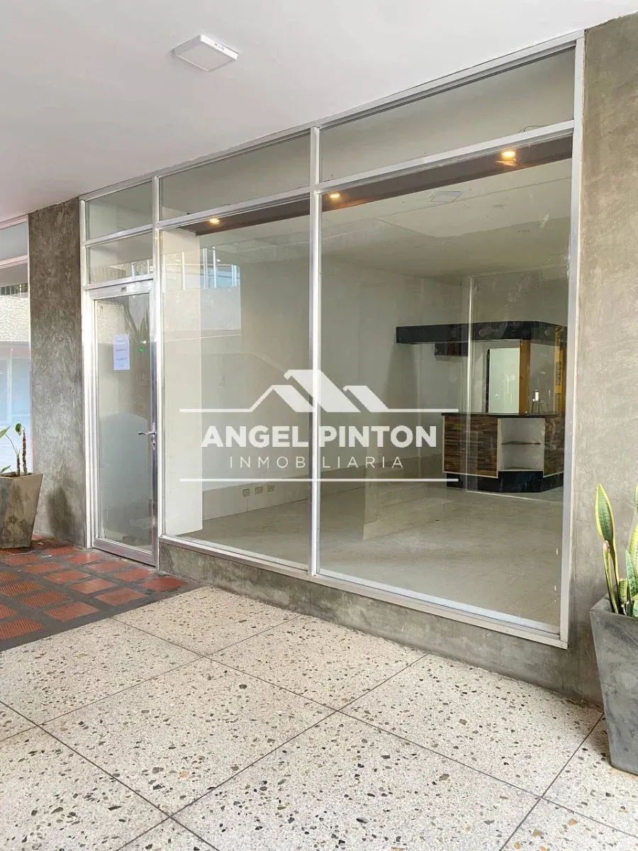 LCAL COMERCIAL EN ALQUILER AV BELLA VISTA MARACAIBO VENEZUELA API 16721