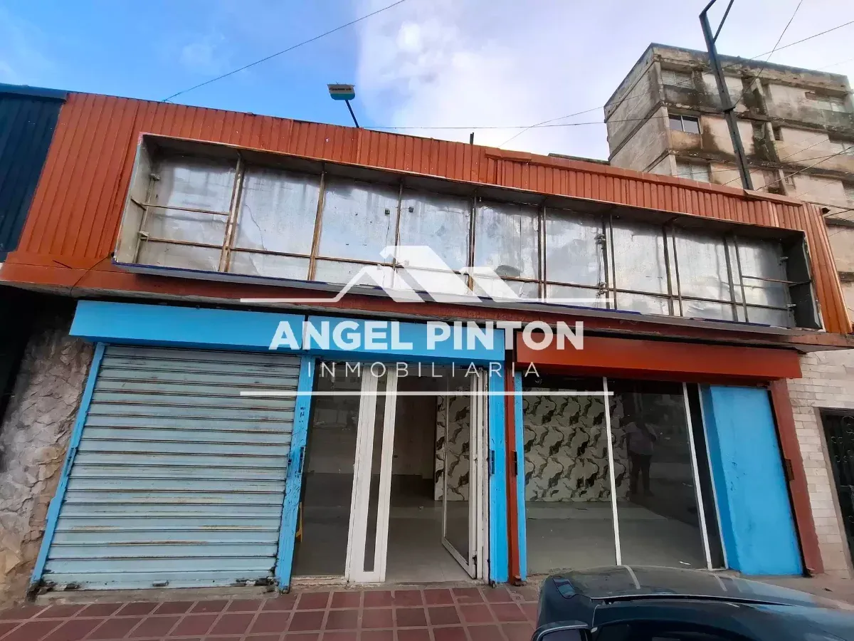 LOCALES COMERCIALES VENTA DR. PORTILLO MARACAIBO VENEZUELA API 104778