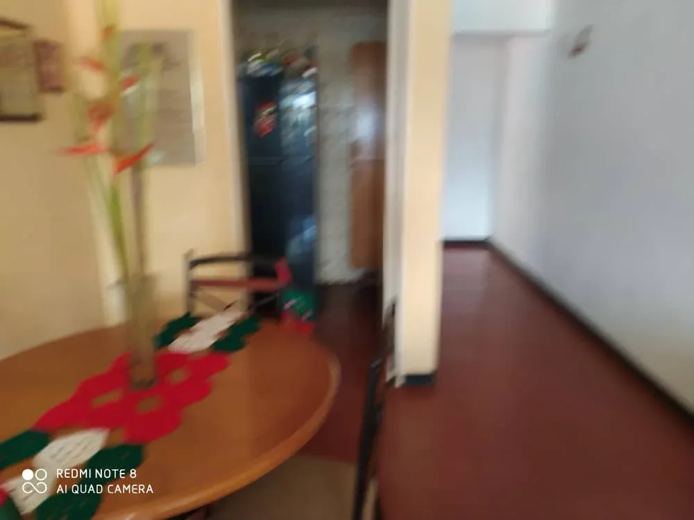 Vendo APTO. Edificio Céntrico a 1 cuadra de Av. Bolívar Norte, Valencia - 11