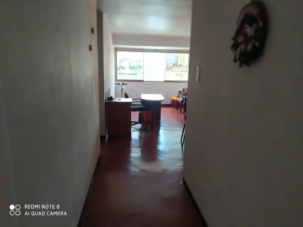 Vendo APTO. Edificio Céntrico a 1 cuadra de Av. Bolívar Norte, Valencia - 14