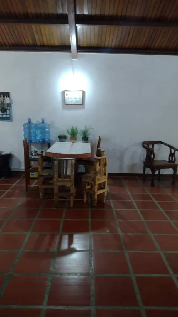 Vendo Apartamento DUPLEX, en Residencias EL PARAISO. Urbanización Lomas del Este. Valencia. Carabobo - 12