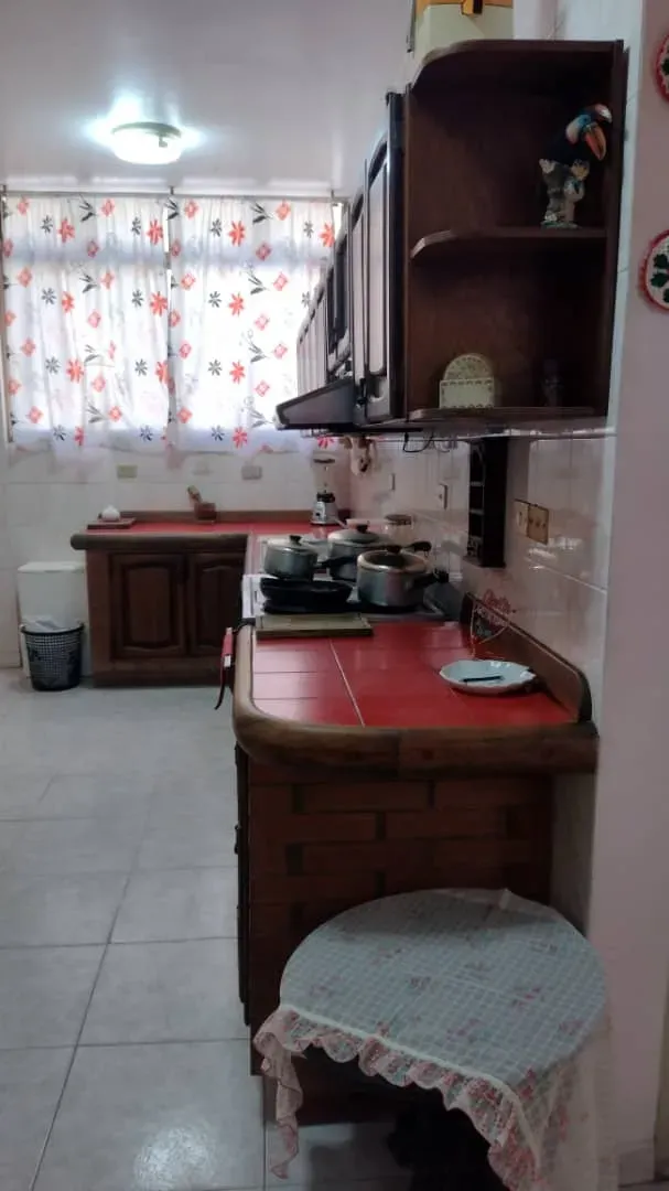 Vendo Apartamento DUPLEX, en Residencias EL PARAISO. Urbanización Lomas del Este. Valencia. Carabobo - 23