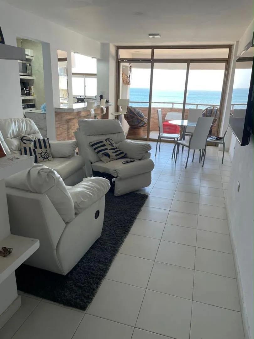 Hermoso apartamento con vista al mar - 11