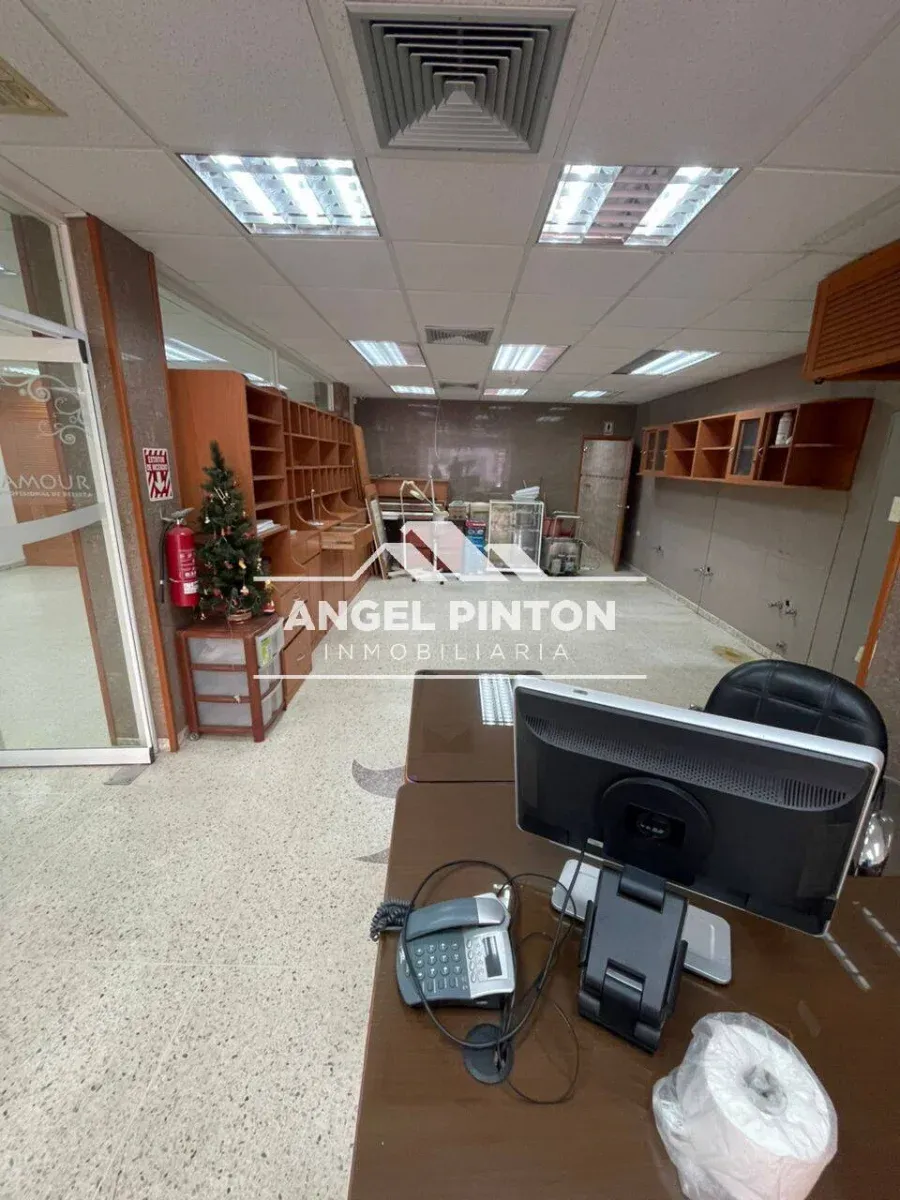 LOCAL COMERCIAL ALQUILER SAN MIGUEL MARACAIBO VENEZUELA API 9548 - 7