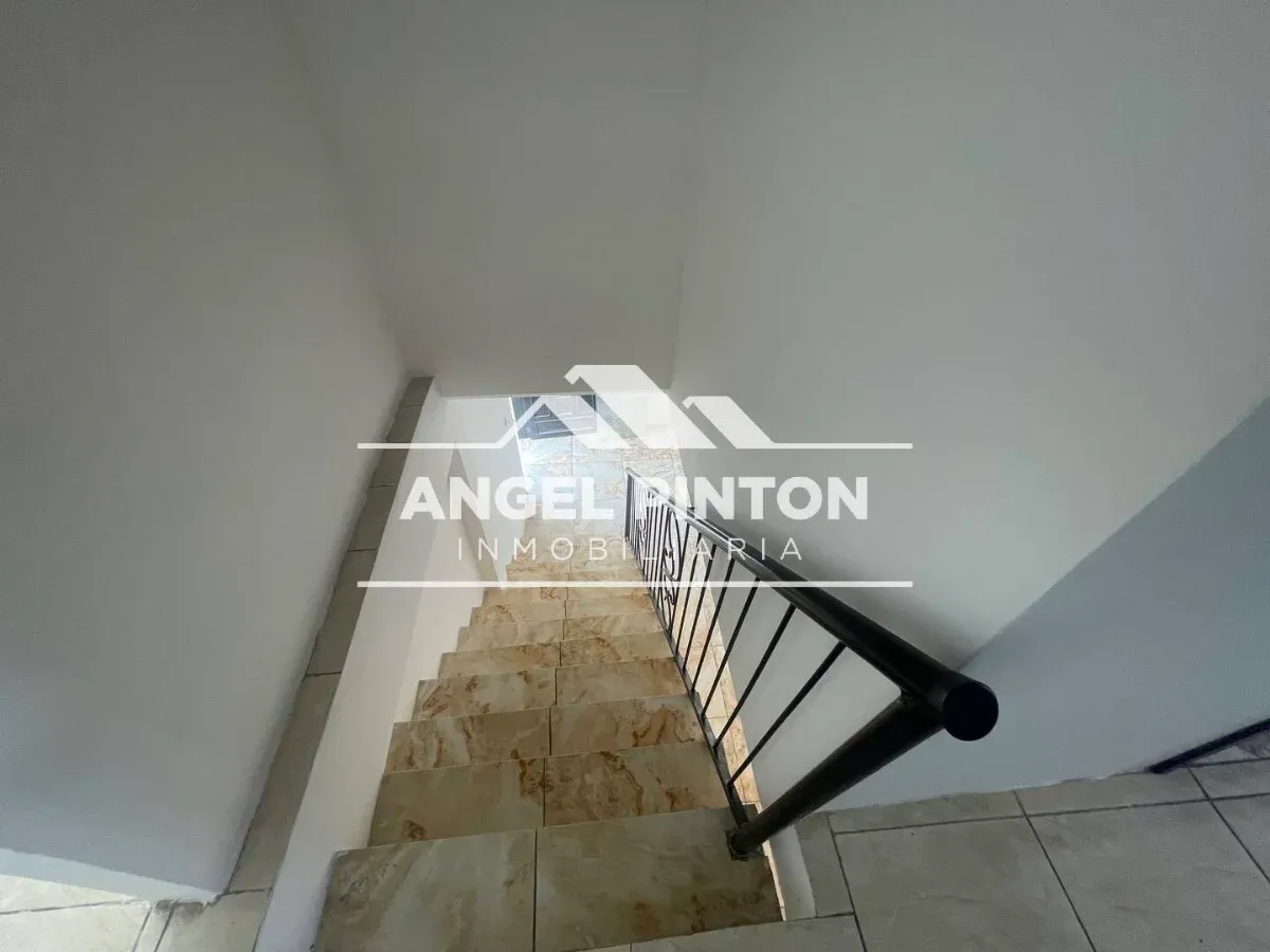TOWHHOUSE VENTA URDANETA MARACAIBO, VENEZUELA API 9647 - 2