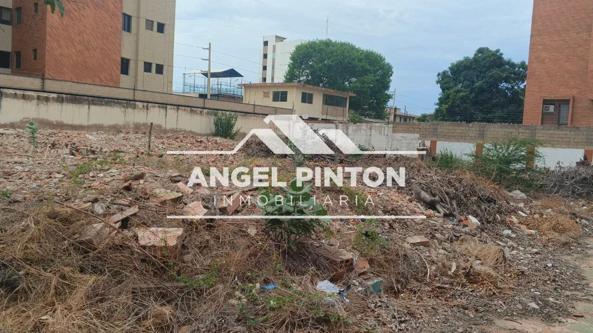TERRENO EN VENTA TIERRA NEGRA MARACAIBO VENEZUELA API 9644 - 4