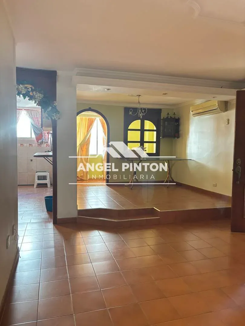 APARTAMENTO VENTA EL PINAR MARACAIBO VENEZUELA API 10066 - 2