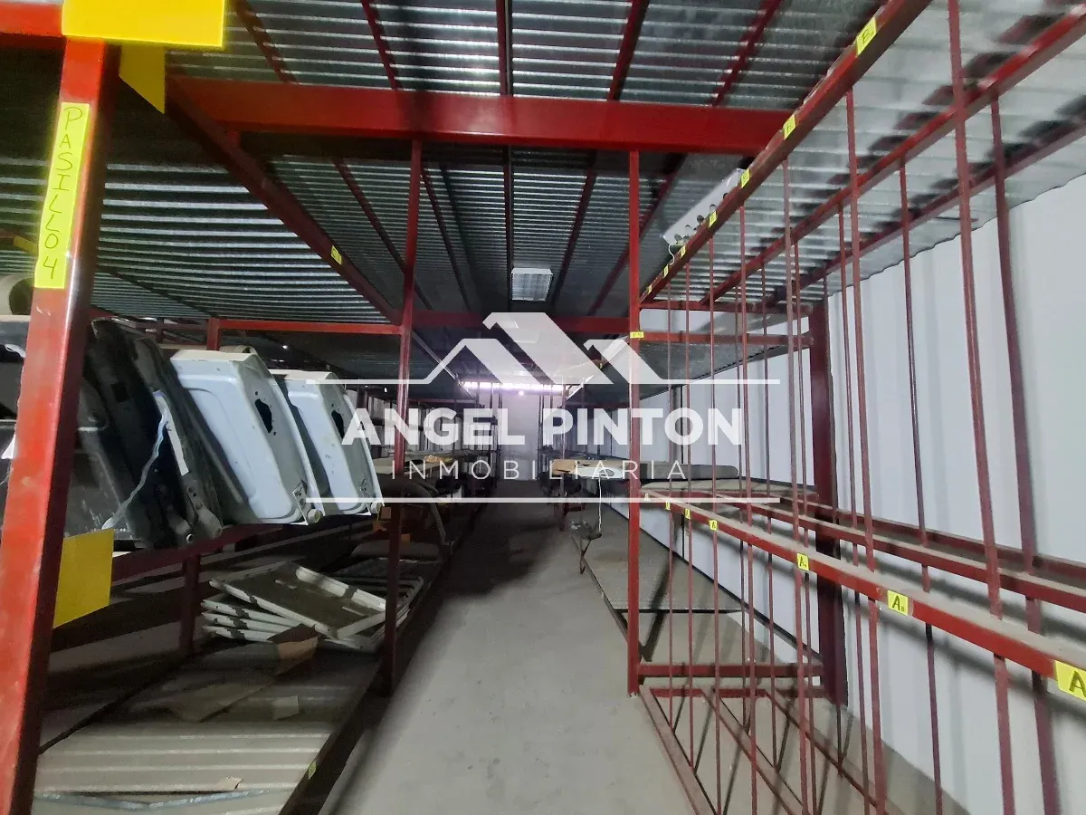 LOCAL COMERCIAL VENTA AMPARO MARACAIBO VENEZUELA API 9749 - 4