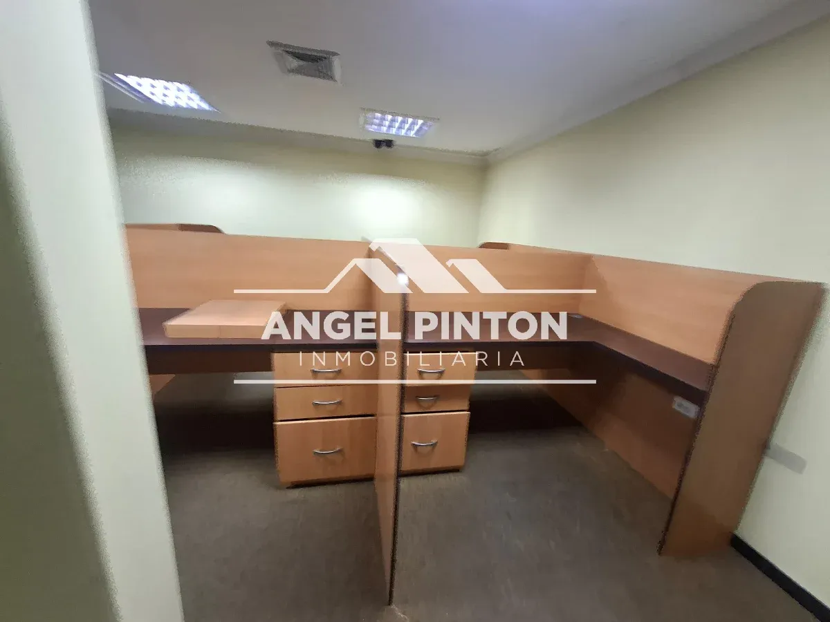 LOCAL COMERCIAL VENTA AMPARO MARACAIBO VENEZUELA API 9749 - 15