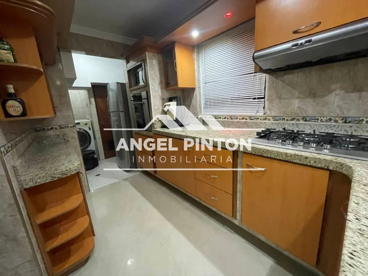 APARTAMENTO VENTA RESIDENCIA LA PAZ MARACAIBO, VENEZUELA API 9791 - 5