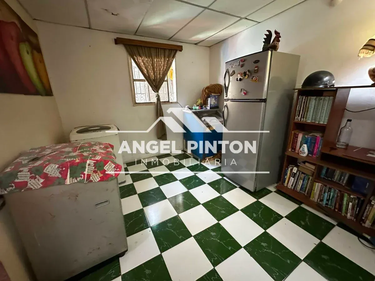 CASA VENTA SAN MARTÍN DE PORRA LA POMONA MARACAIBO VENEZUELA API 9795 - 6